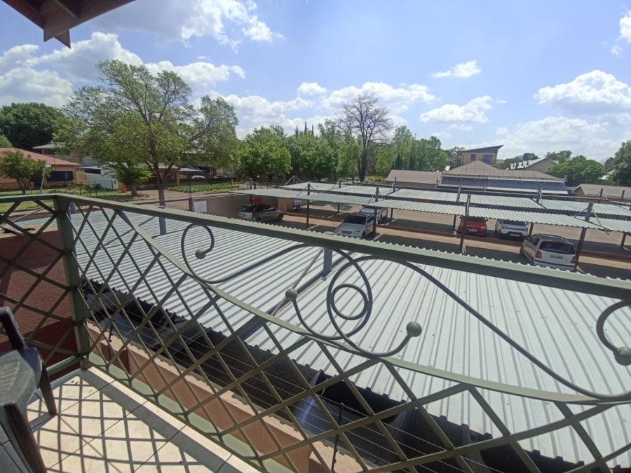 To Let 2 Bedroom Property for Rent in Bult South North West